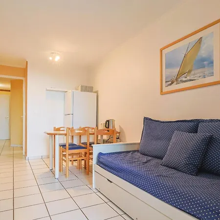 Apartment Le Petit Bleu Saint-Raphaël